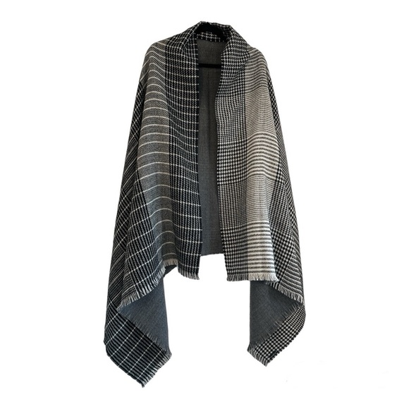 FRAAS | Black & White / Grey Reversible Blanket Wrap / Scarf - Picture 7 of 16